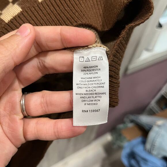 Willow & Wind Womens Brown & Tan Checkerboard V-Neck Sweater Vest Size XS - Picture 3 of 6